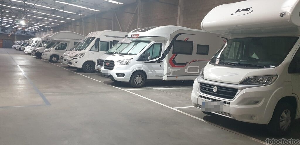 Parking de Caravanas, Autocaravanas y Remolques - Caravanas Vendrell